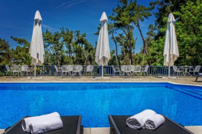 Гостиница Leandros Hotel  Неа Рода